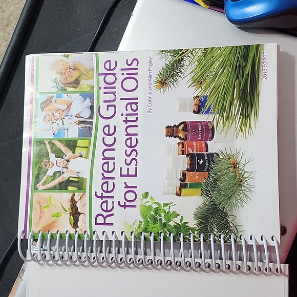 Reference Guide for Essential Oils Connie Alan Higley Young Living 2013 Edition - Picture 2 of 4